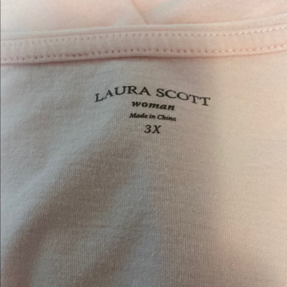 Women’s Floral Pink Laura Scott 3x Top with Design - Picture 2 of 7